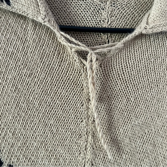 Tan Knit Poncho with Tribal Style Llama Design, One Size Fits Most - Picture 3 of 4